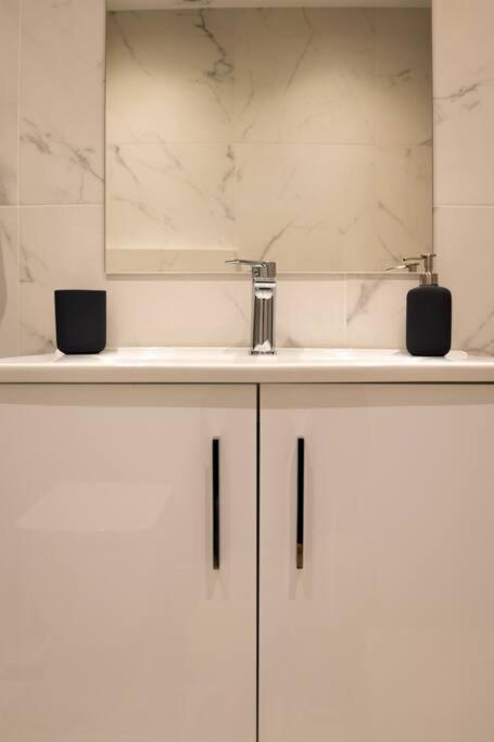 A11 Pristine & Comfy Studio Near Plaka & Parthenon Atenas Exterior foto